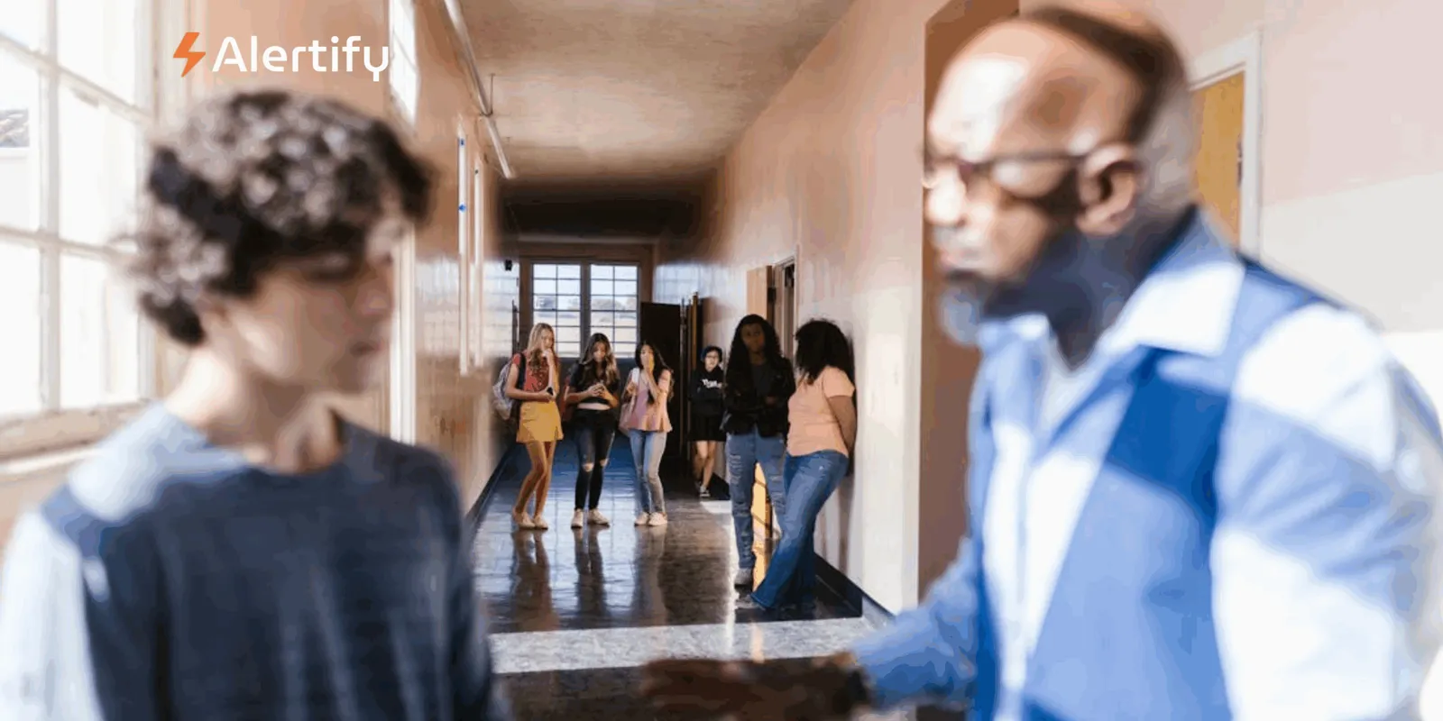 Como Falar com Alunos sobre Fumar em Espaços Interiores: Guia para Educadores