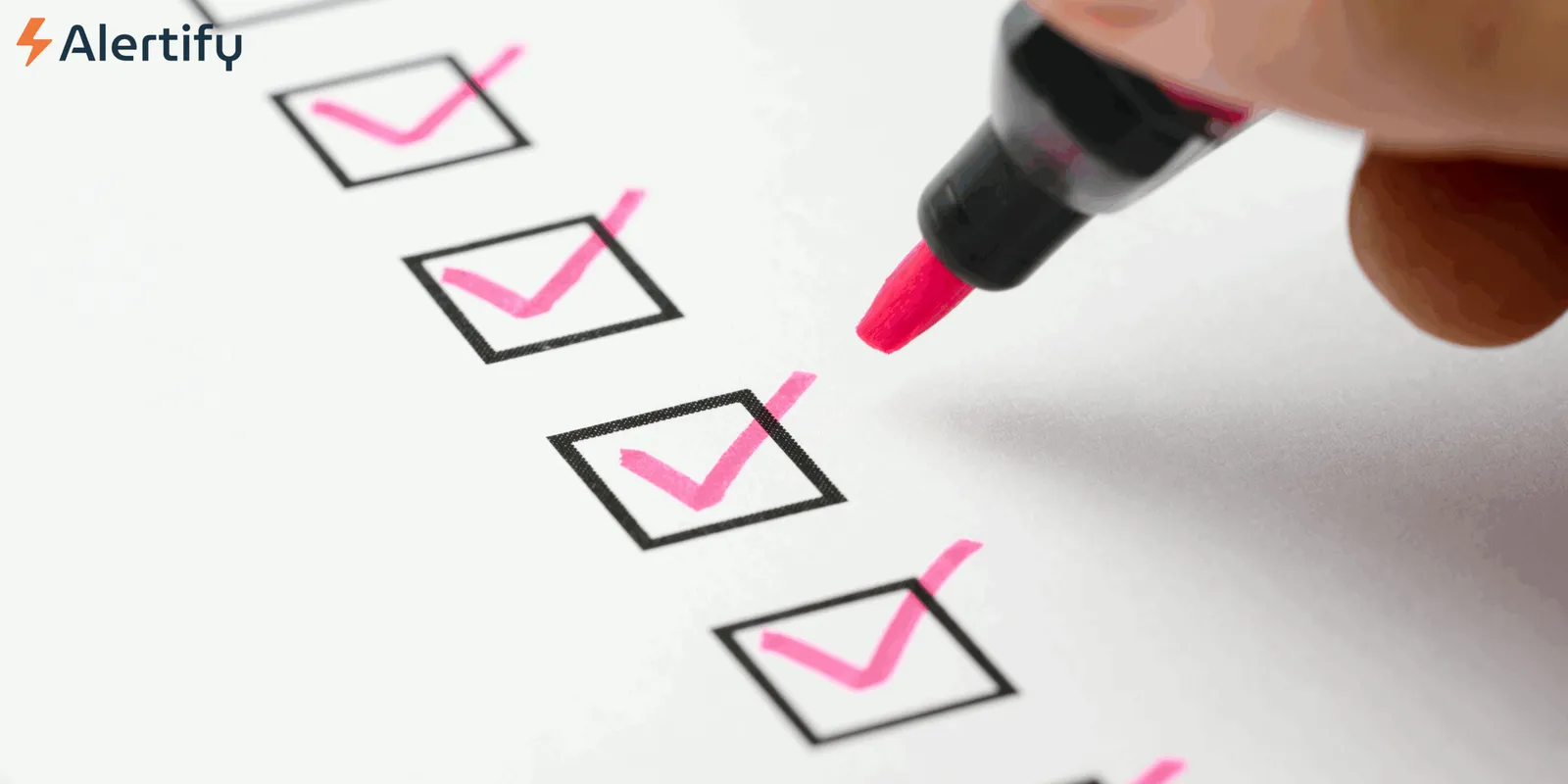 Checklist de Inspeção de Bolor Divisão a Divisão para o seu Alojamento Local — onde procurar bolor num imóvel